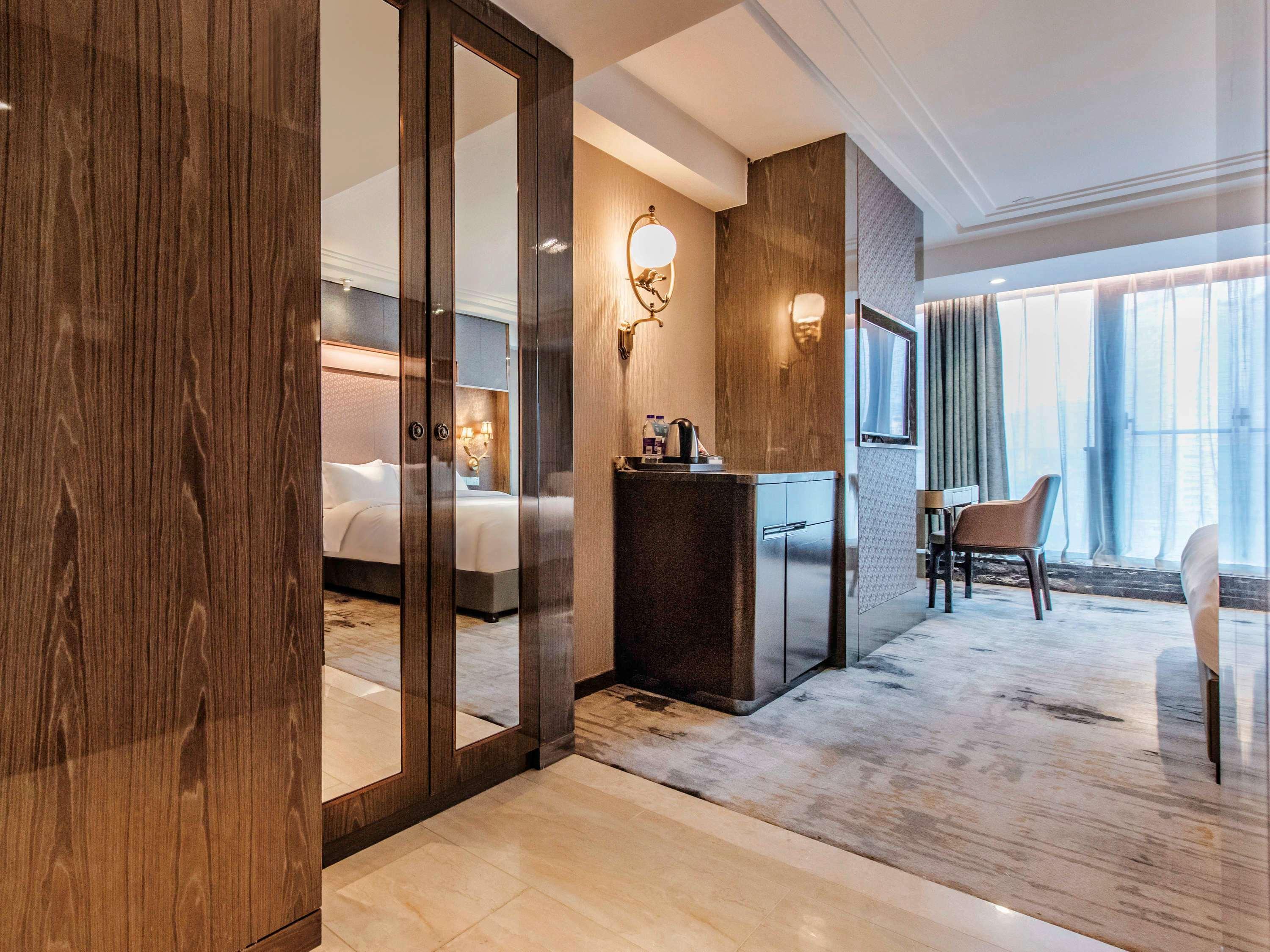 Mercure Chongqing Downtown Exterior foto